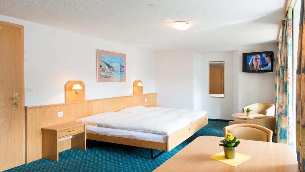 Hotel Portjengrat Saas-Almagell Pokój zdjęcie